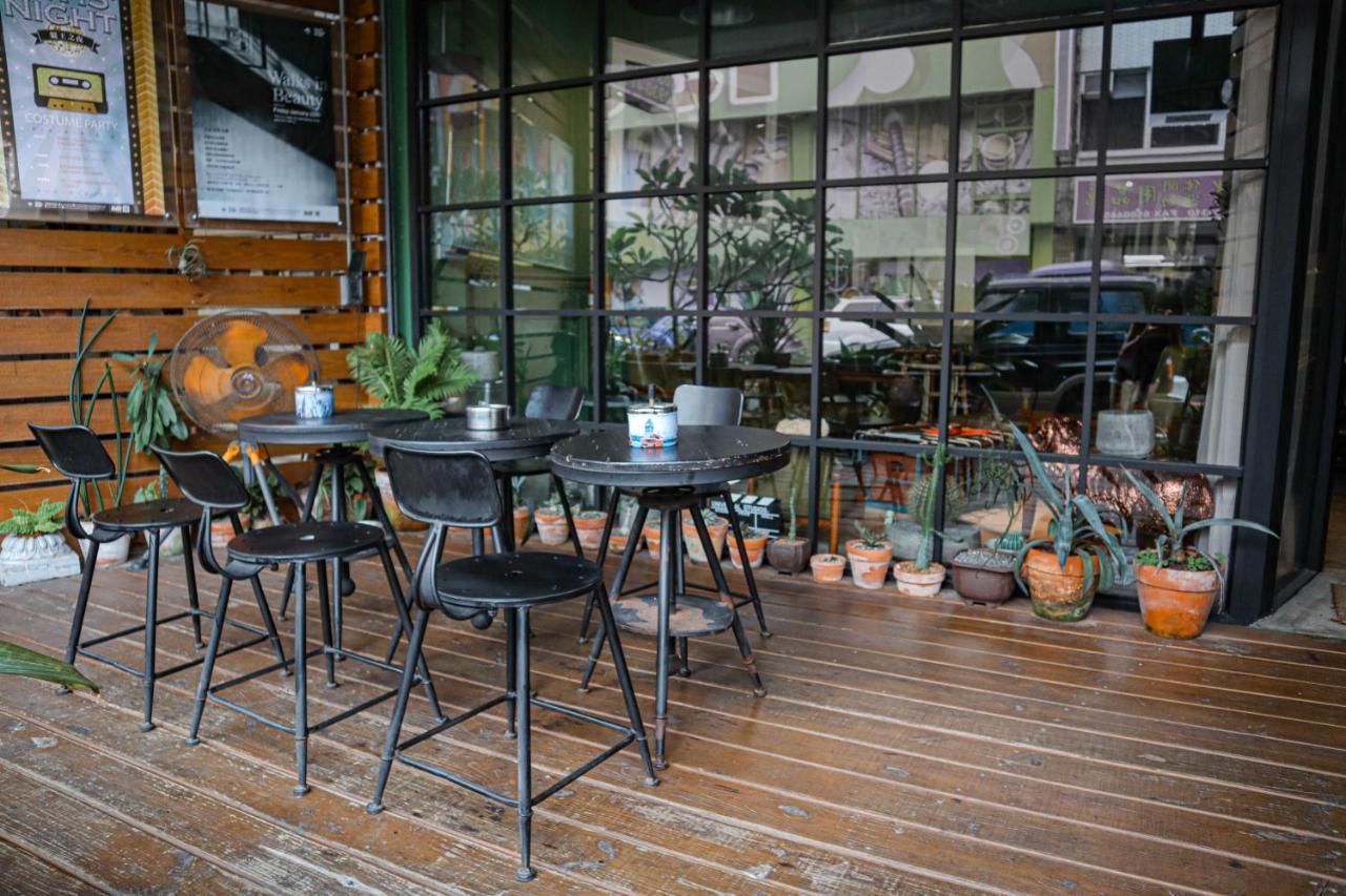 Travel Charger Hostel Hualien City Exterior foto