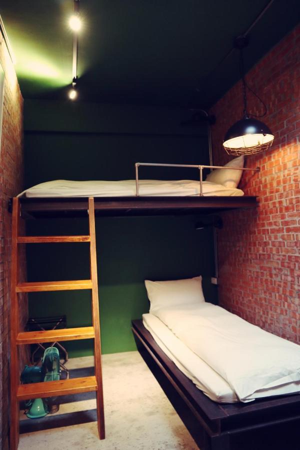 Travel Charger Hostel Hualien City Exterior foto