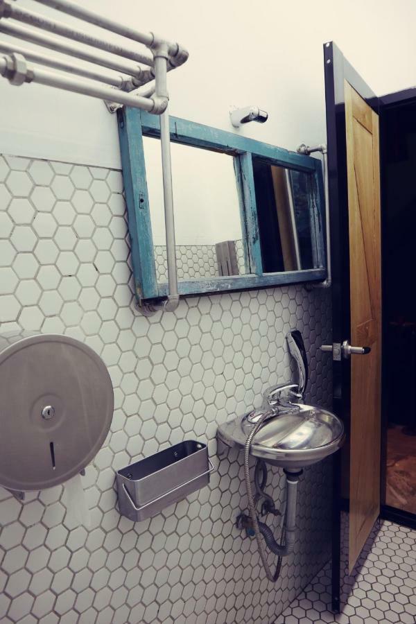 Travel Charger Hostel Hualien City Exterior foto