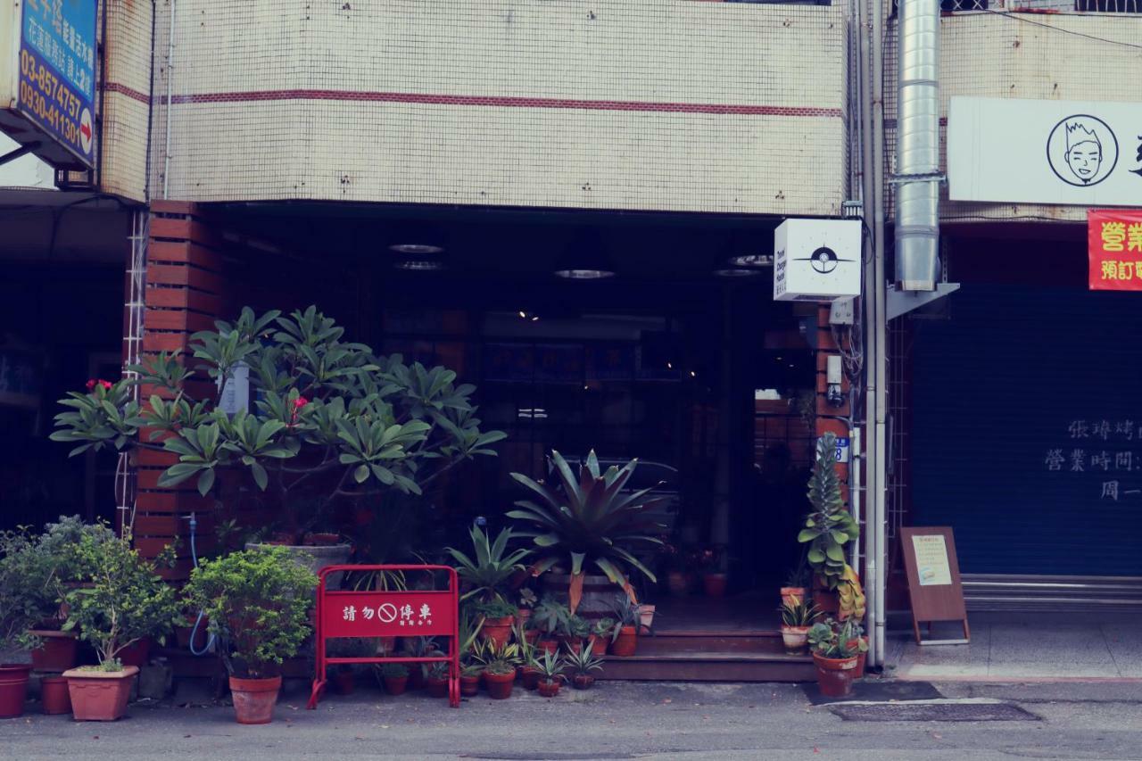 Travel Charger Hostel Hualien City Exterior foto