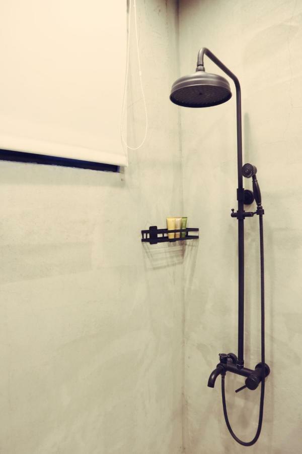 Travel Charger Hostel Hualien City Exterior foto