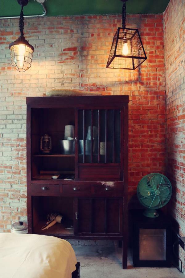 Travel Charger Hostel Hualien City Exterior foto