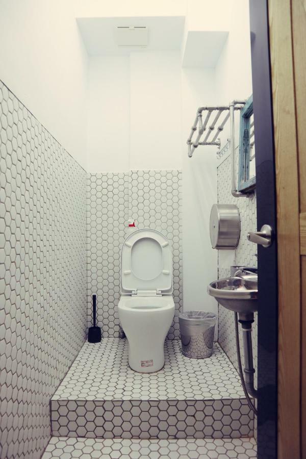 Travel Charger Hostel Hualien City Exterior foto